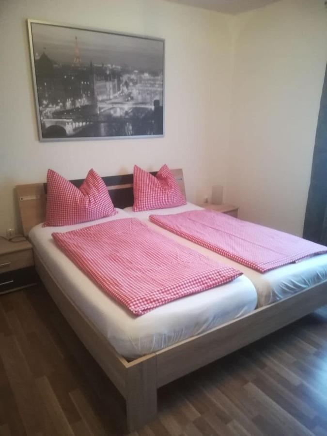Zentral Gelegene, Sehr Ruhige Und Helle Wohnung Graz Ngoại thất bức ảnh
