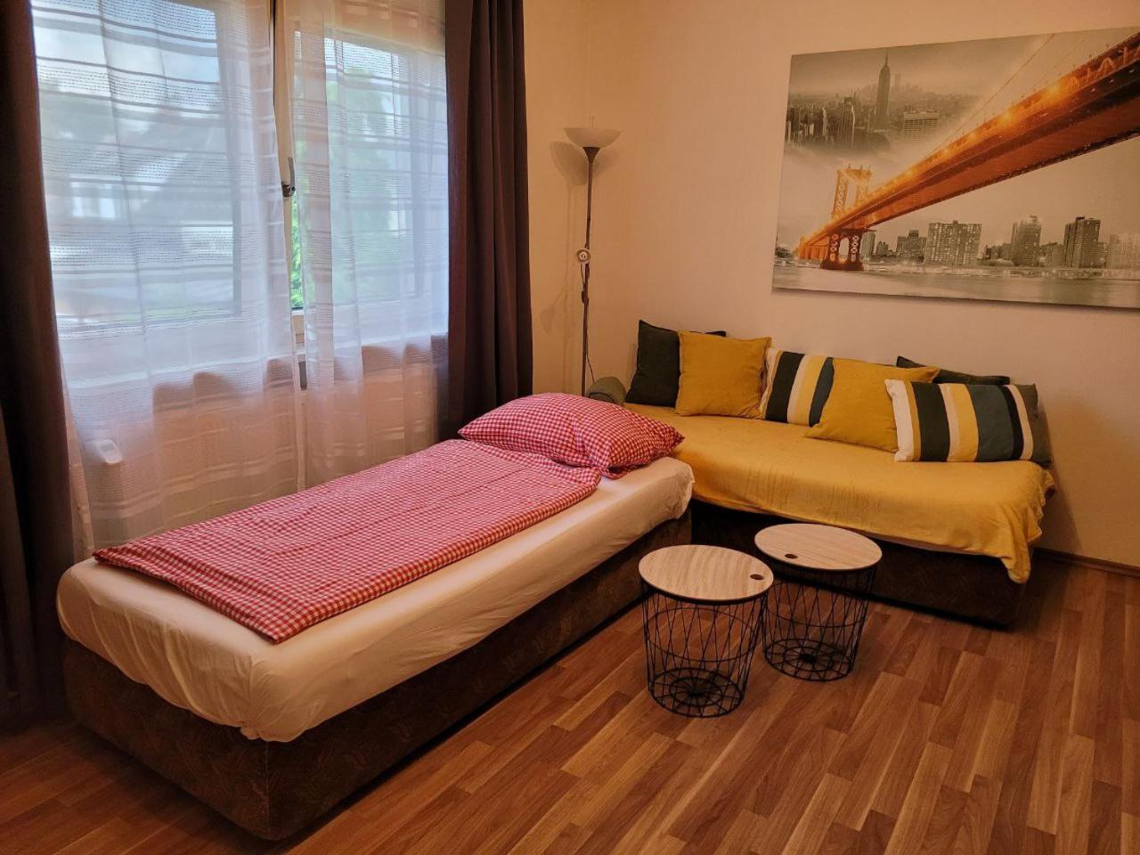 Zentral Gelegene, Sehr Ruhige Und Helle Wohnung Graz Ngoại thất bức ảnh